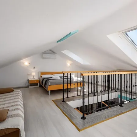 Dante Apartmán